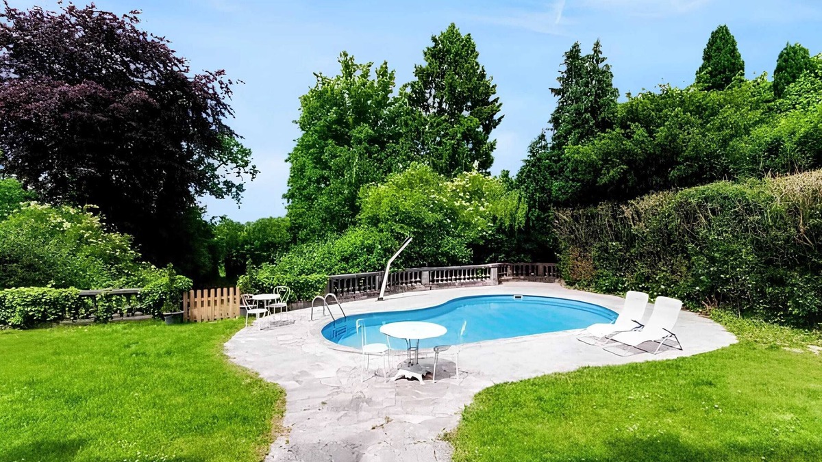 Bailleul House | Homerez - Cosy house with private pool in Bailleul