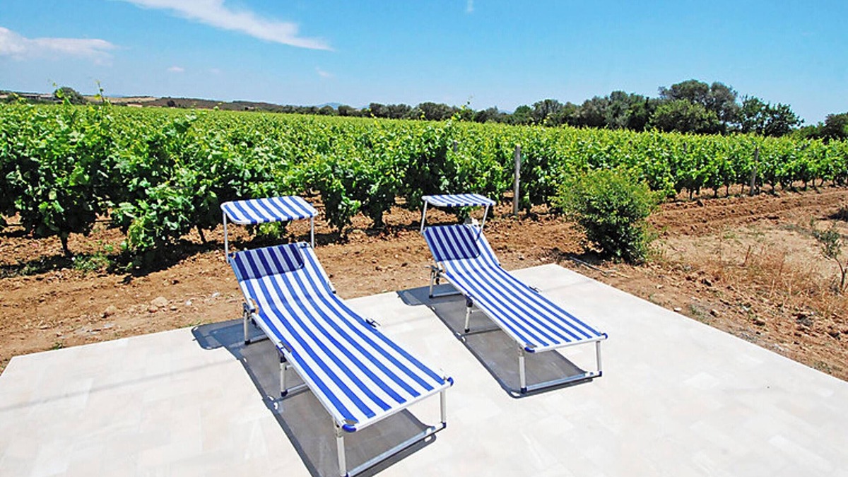 Sant'Anna Arresi House | Homerez - Cozy House in Sant'Anna Arresi with View