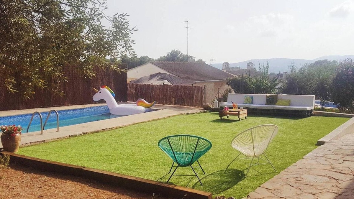 El Vendrell Villa | Homerez - Elegant Villa El Vendrell + Private Pool