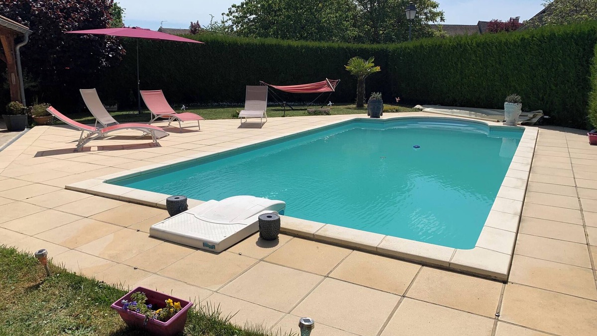 Omerville Villa | Homerez - Elegant Villa in Omerville with Private Pool