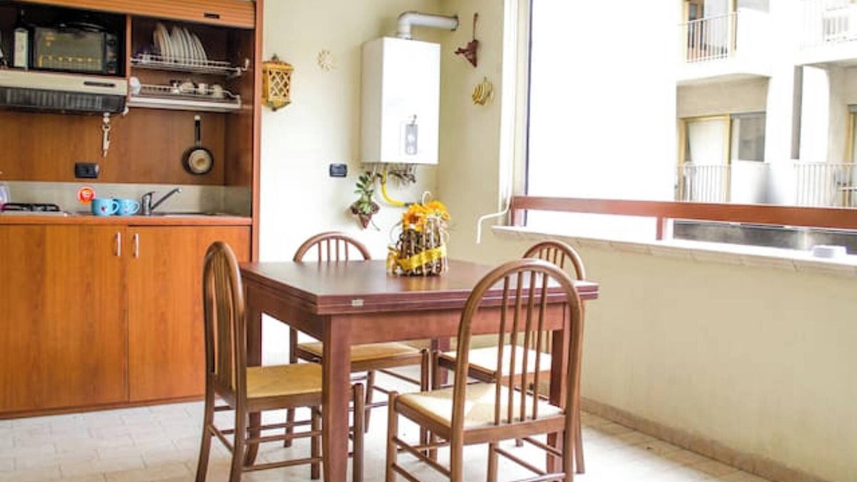Reggio Calabria Apartment | Homerez - Flat in Reggio Calabria, near the centre