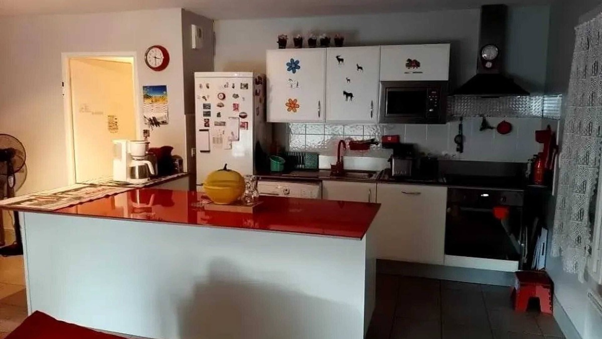 Saint-Jean-Pied-de-Port Apartment | Homerez - Apartment in Saint-Jean-Pied-de-Port
