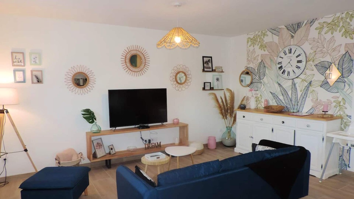 Saint-Pierre-de-Clairac House | Homerez - House for 7 ppl. with swimming-pool at Saint-Pierre-de-Clairac