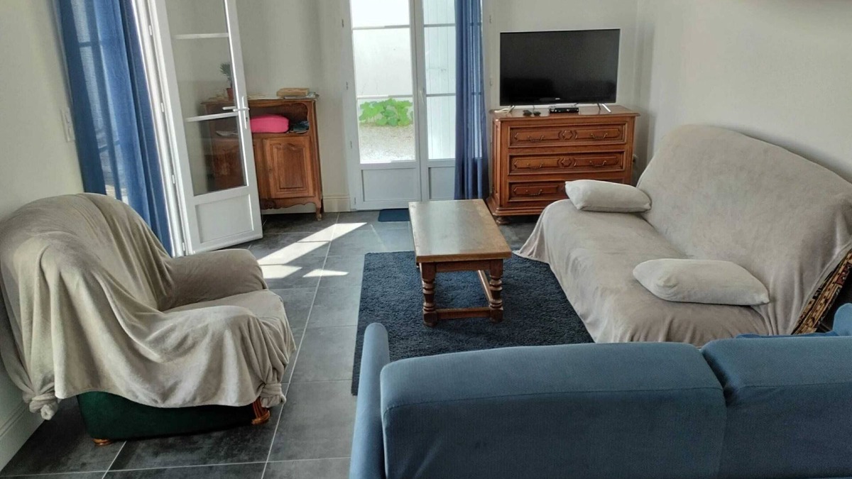 La Cotiniere House | Homerez - House in Saint-Pierre-d'Oléron