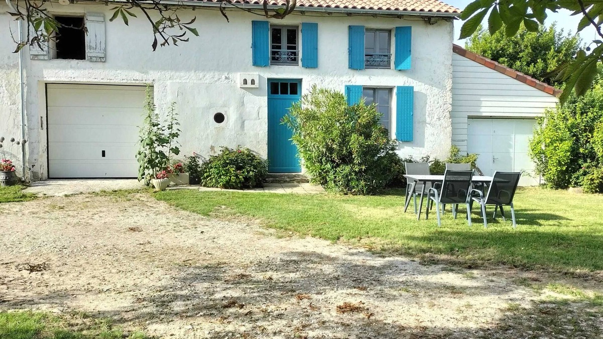 Antezant-la-Chapelle House | Homerez - House in Antezant-la-Chapelle