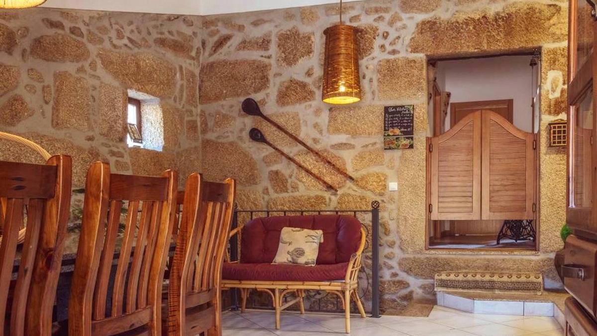 Vila Ruiva House | Homerez - House 2 km away from the beach for 6 ppl. at Fornos de Algodres
