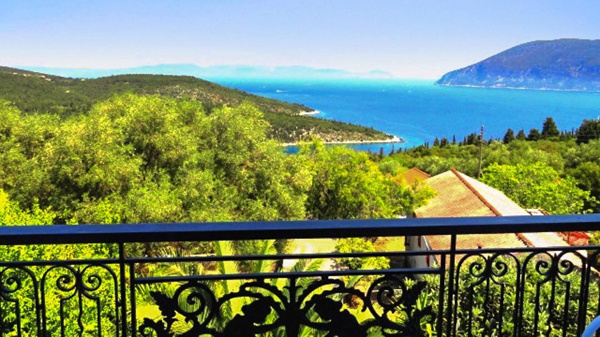 Evreti House | Homerez - House 400 m away from the beach for 5 ppl. with sea view at Evreti