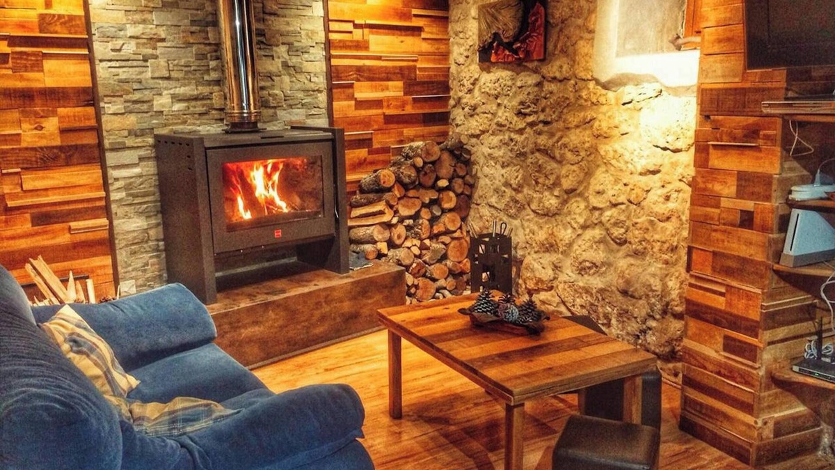 Tubilla del Lago House | Homerez - House Tubilla del Lago