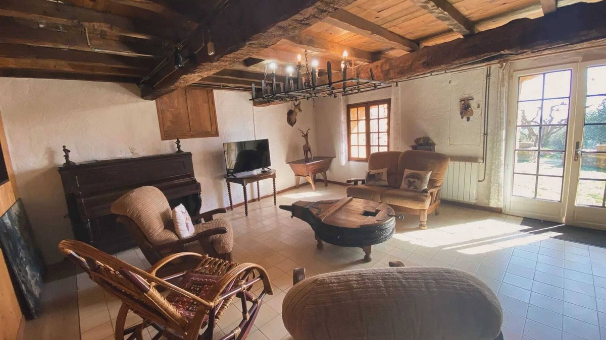 Camps-sur-l'Agly House | Homerez - House in Camps-sur-l'Agly