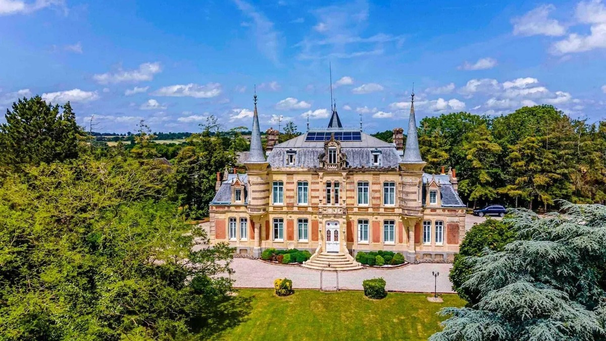 Cartigny l'Epinay House | Homerez - House in Cartigny-l'Épinay