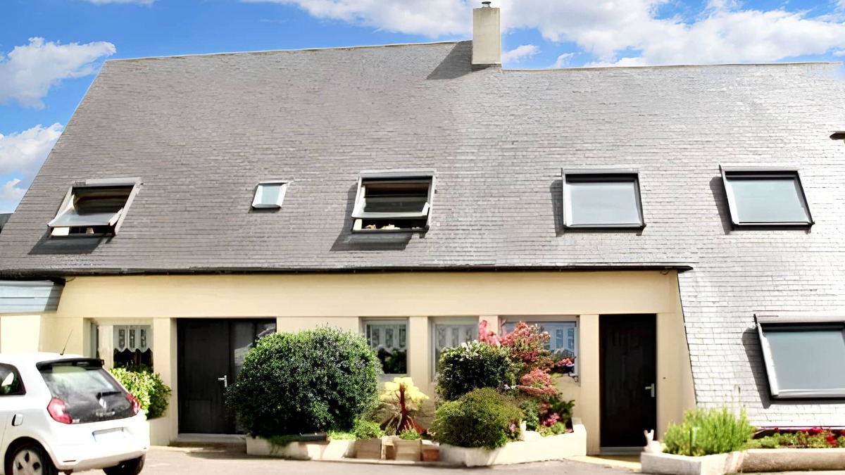 Saint-Pol-de-Leon House | Homerez - House in Saint-Pol-de-Léon