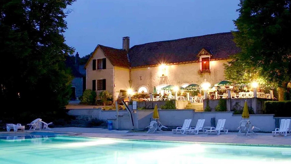 Carlucet House | Homerez - House in Carlucet with pool