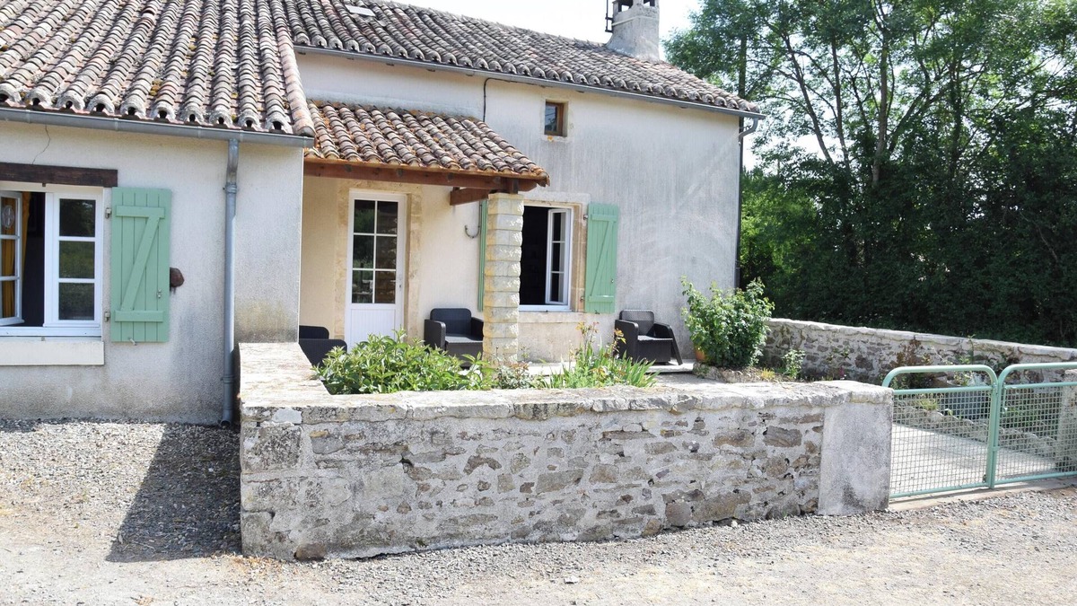 Saint-Germier House | Homerez - House in Saint-Germier
