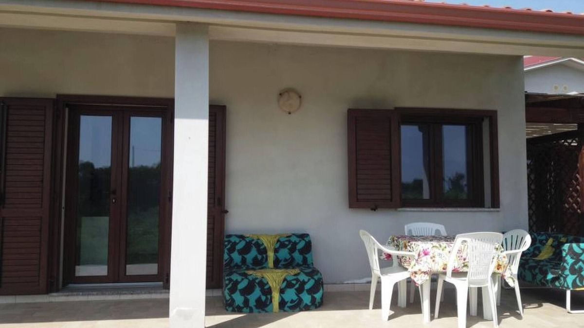 Sant'Anna Arresi House | Homerez - House in Is Potettus