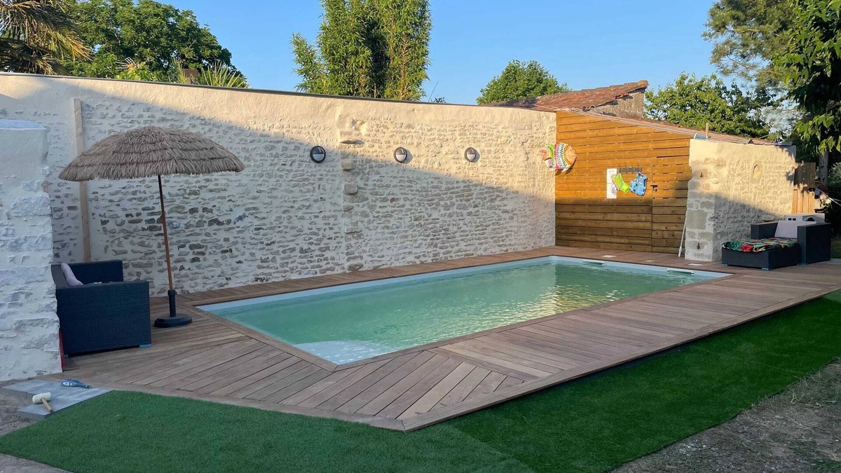 Jard-sur-Mer House | Homerez - House in Jard-sur-Mer