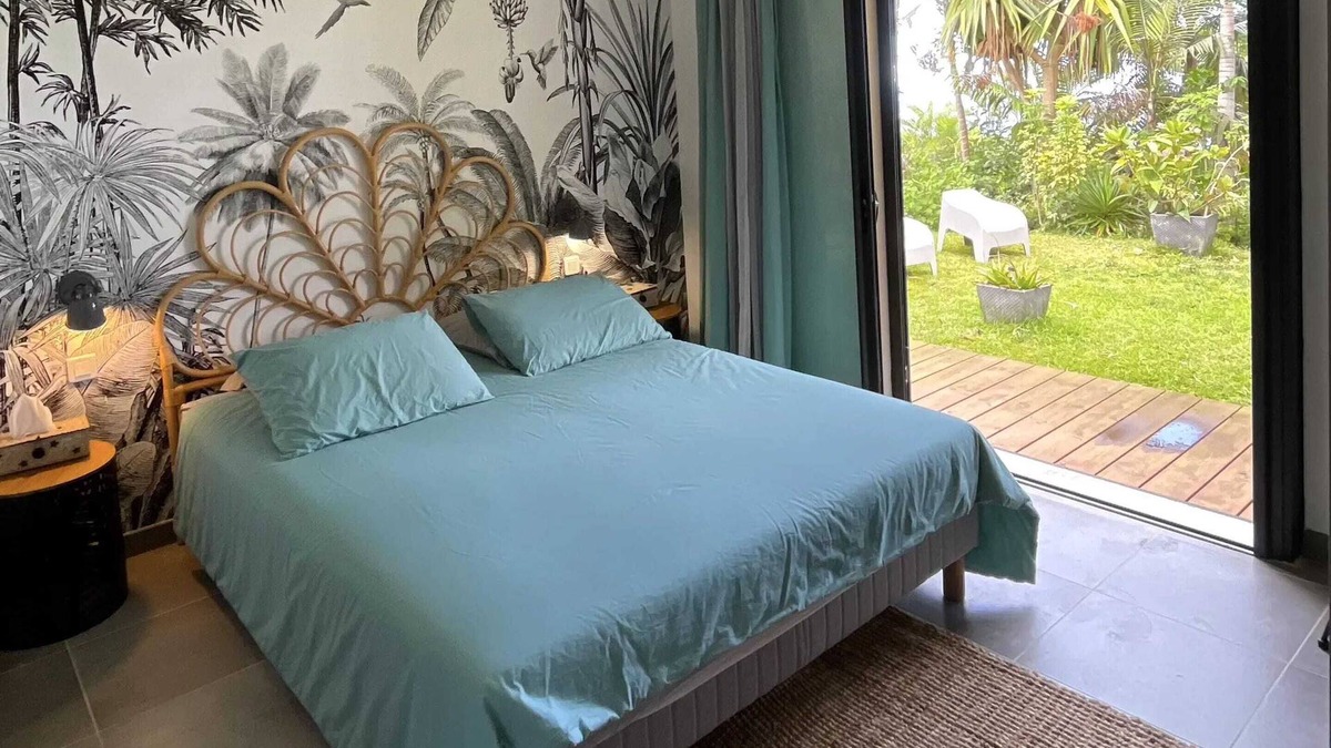 La Montagne House | Homerez - House in La Montagne