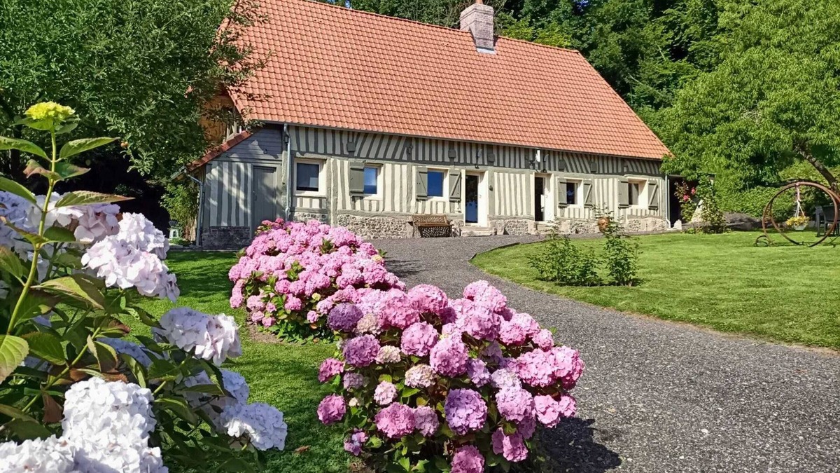 Offranville House | Homerez - House in Offranville