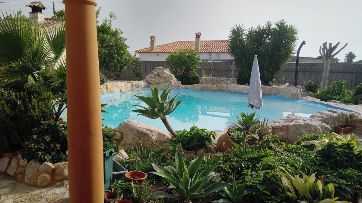 Oliva House | Homerez - House in Oliva with pool