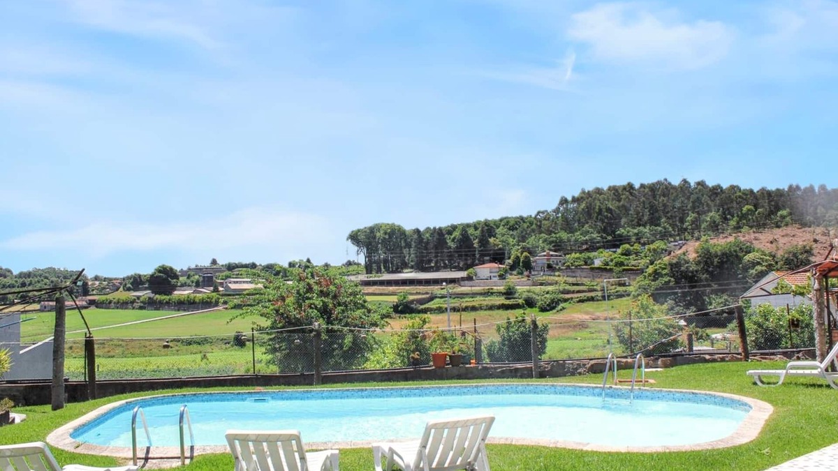 Vila Nova de Famalicao House | Homerez - House in Requião with pool