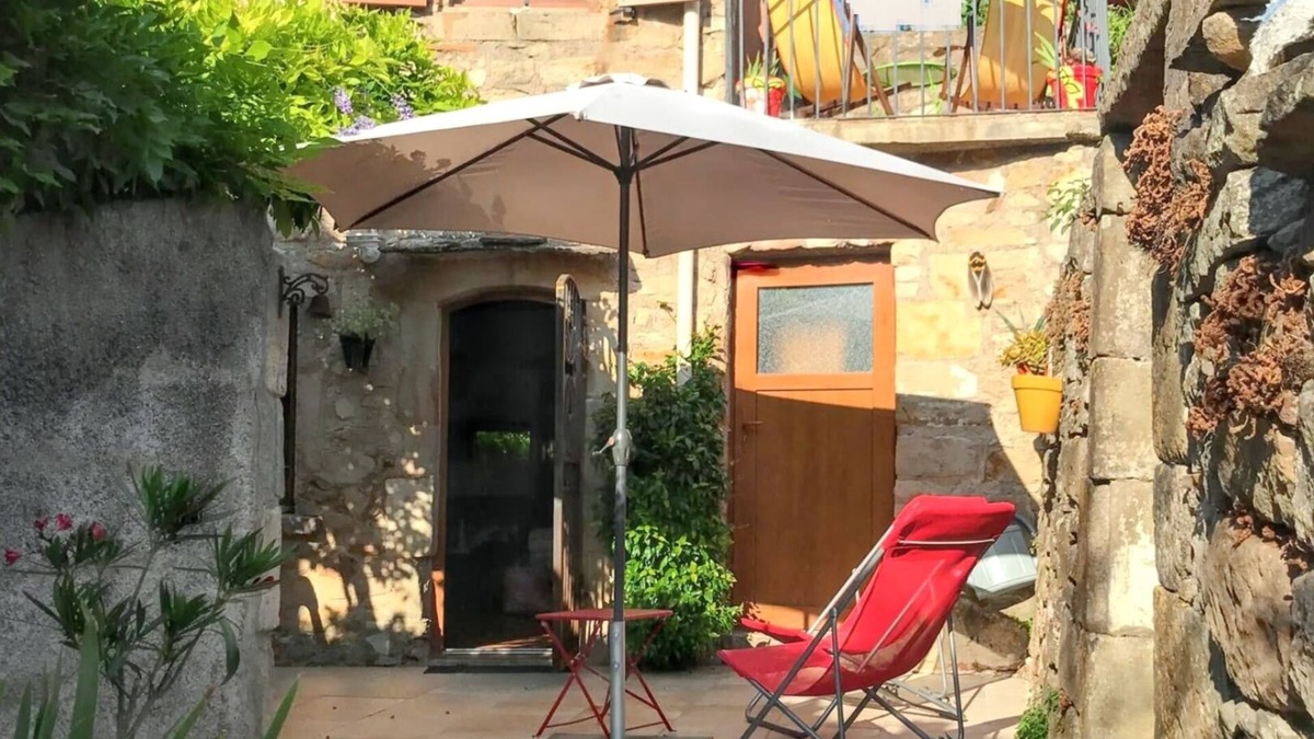 Saint-Privat House | Homerez - House in Saint-Privat.