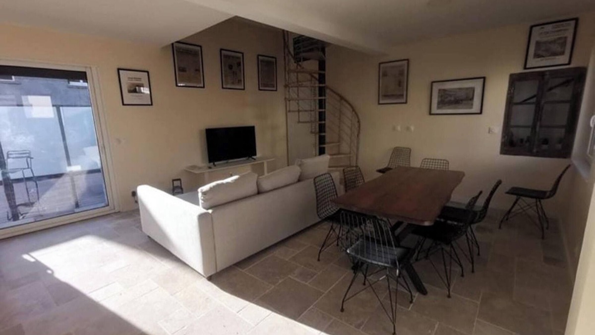 Volvic House | Homerez - House in Volvic, mountain view