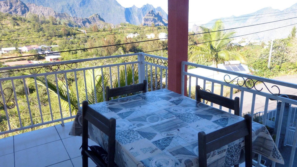 Cilaos House | Homerez - House with mountain view, Cilaos.