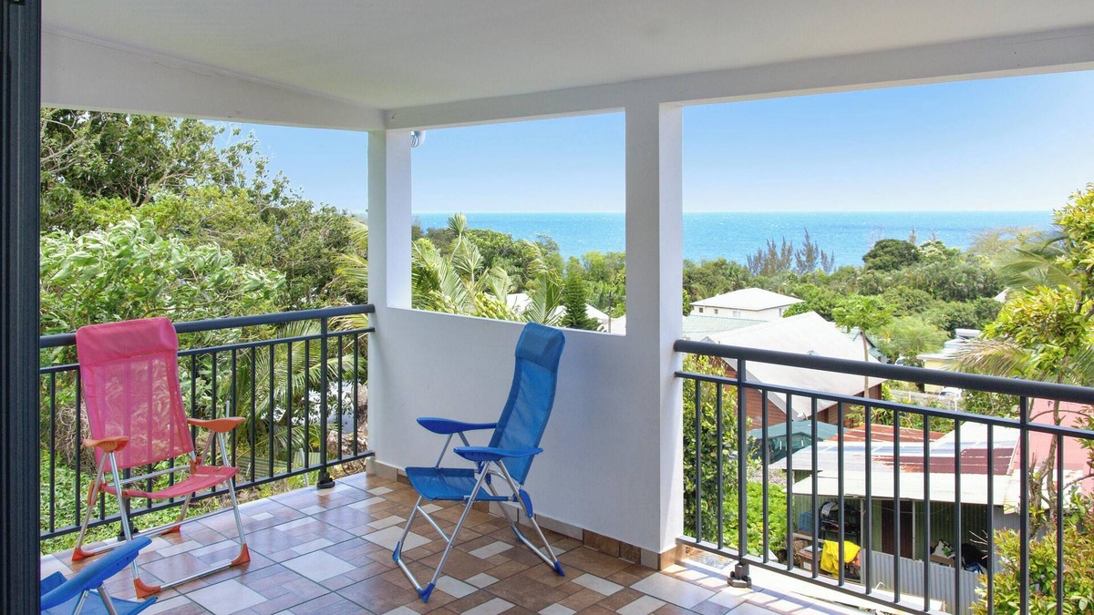 Sainte-Rose House | Homerez - House with sea view in Sainte-Rose