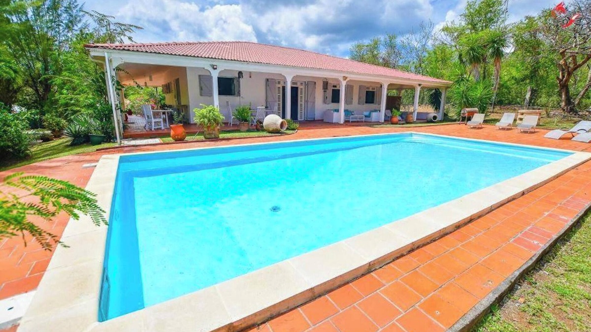 Fort-de-France Villa | Homerez - Luxurious Villa with Pool in Fort-de-France