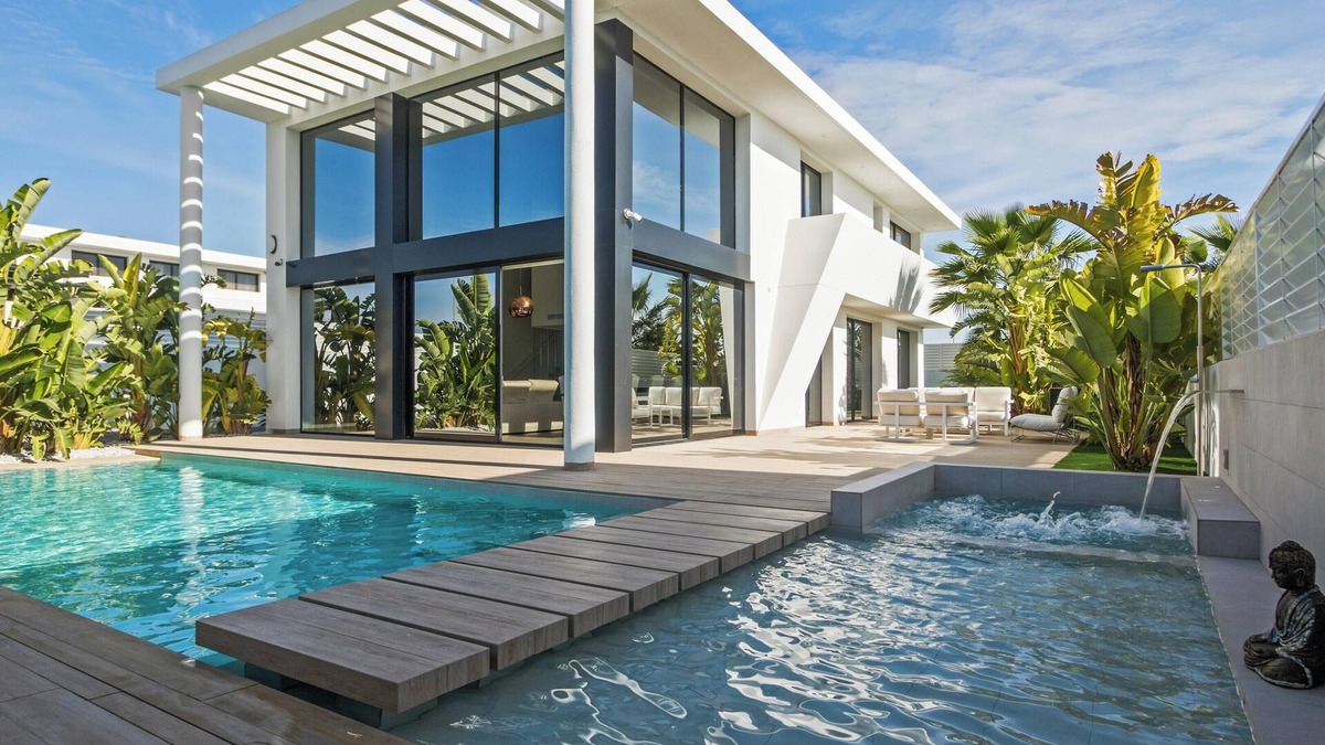 San Fulgencio Villa | Homerez - Luxury Villa San Fulgencio + Pool