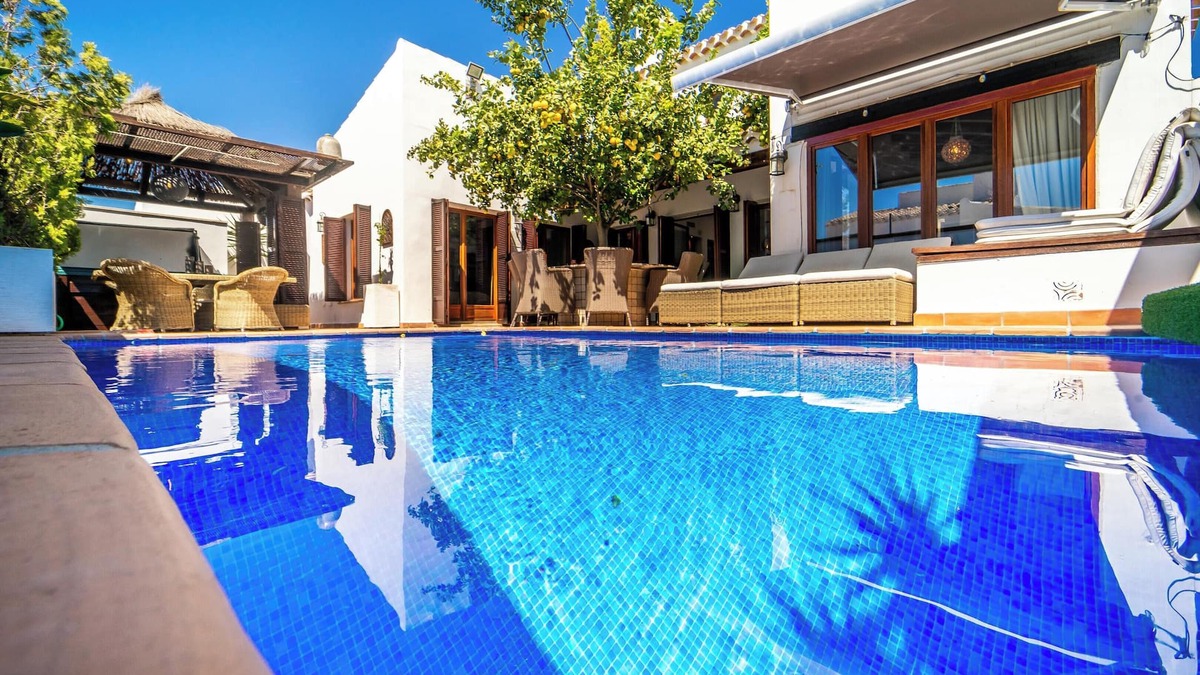 Caserio Los Tarquinos Villa | Homerez - Luxury Villa in Murcia with Mountain View