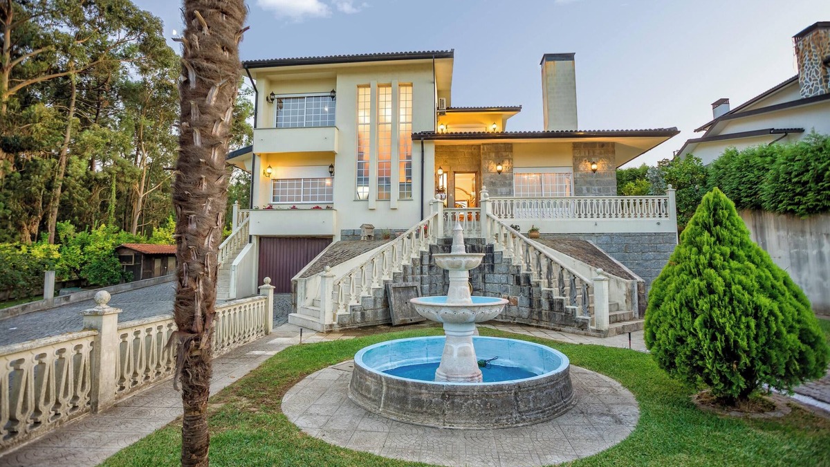 Valenca Other | Homerez - Majestic Manor in Valença with private pool