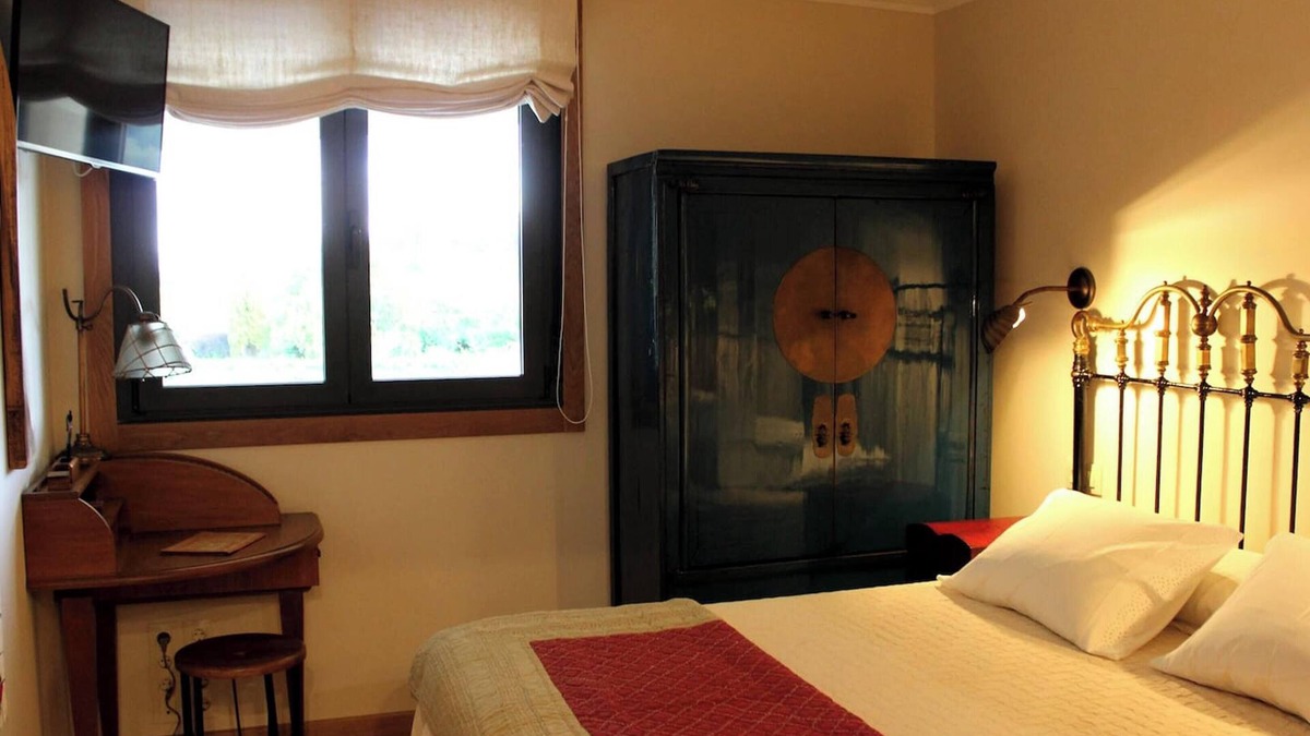 O Rosal Apartment | Homerez - Modern apartment with mountain view in Pontevedra/75 sqm