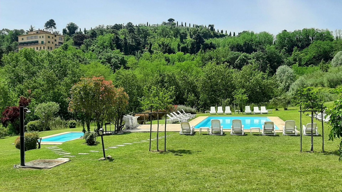 Montecarlo Apartment | Homerez - Modern Apartment in Montecarlo, 85m², pool