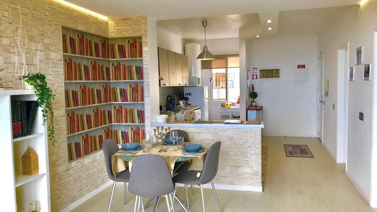 Imaculado Coracao de Maria Apartment | Homerez - Modern apartment in Funchal with sea view 70 m²