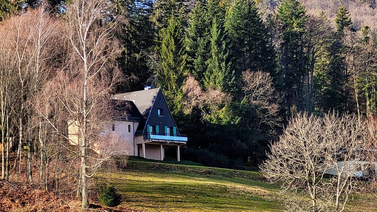 Kruth Ski Chalet | Homerez - Nice chalet for 7 ppl. with garden, terrace and balcony at Kruth