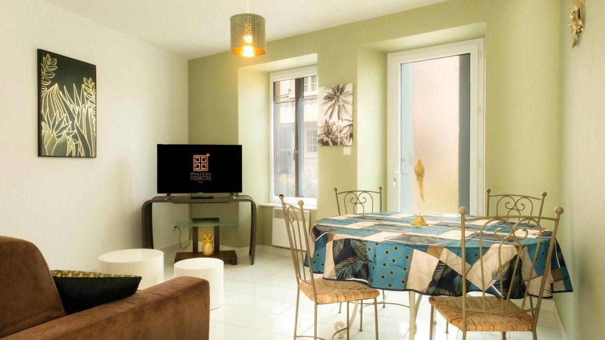 La Gaubretiere House | Homerez - Nice house with garden and terrace & Wifi