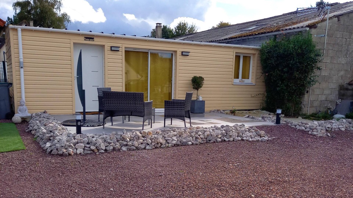 Embreville House | Homerez - Nice house for 4 ppl. with terrace at Embreville