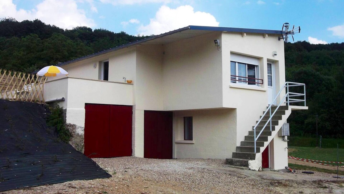 Lhomme House | Homerez - Nice house for 4 ppl. with terrace at Lhomme