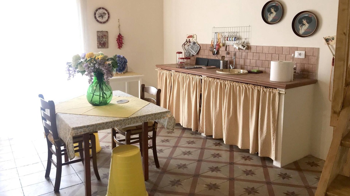 Casole Bruzio House | Homerez - Nice house for 3 ppl. with balcony at Scalzati