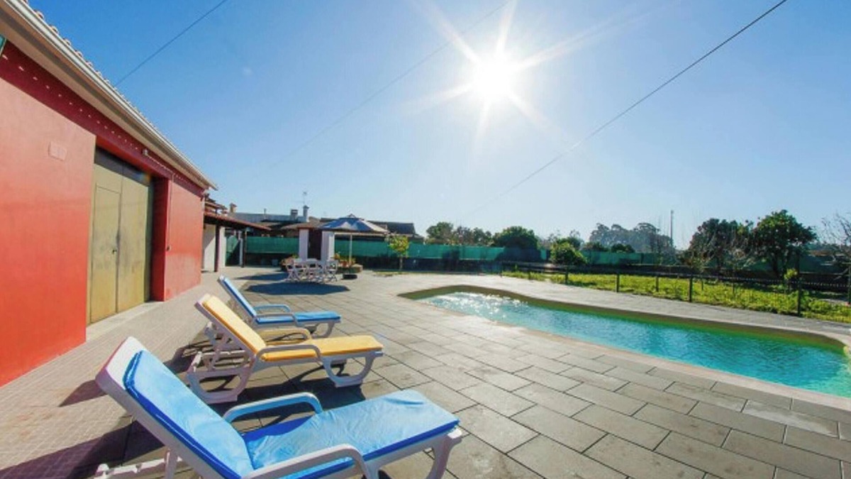Cantanhede Villa | Homerez - Refined Villa near Catanhede with Private Pool