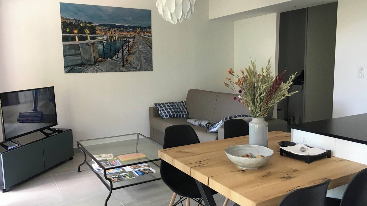 Ville-di-Pietrabugno Apartment | Homerez - Sea-view apartment in Bastia