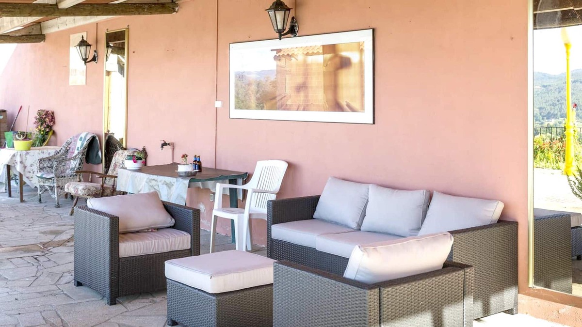 Silleda House | Homerez - Spacious house for 8 ppl. with terrace at Carboeiro de Francia