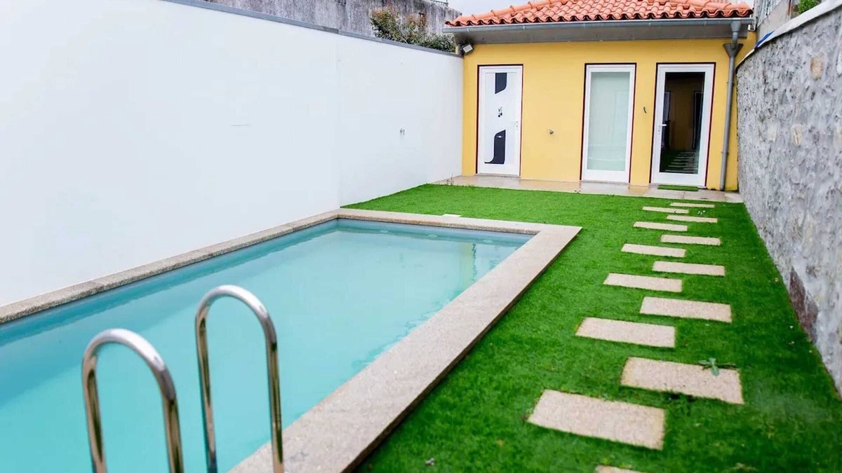 Monserrate Apartment | Homerez - Spacious apartment in Viana do Castelo 80 m² with shared pool