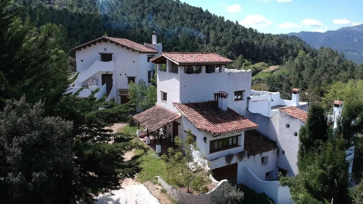 Majada Carrasca Apartment | Homerez - Spacious Apartment with Pool in Yeste - 120 m² - 10 Guests