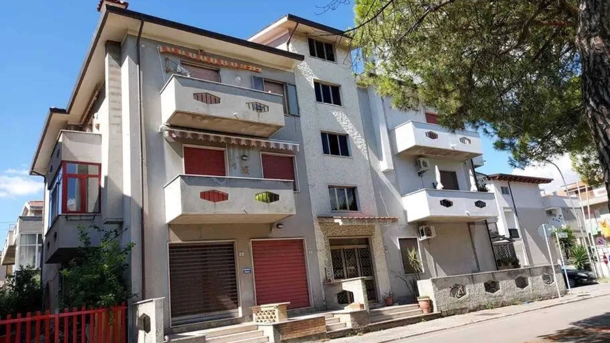 Silvi Marina Apartment | Homerez - Spacious Apartment with Sea View in Silvi - 130 m²