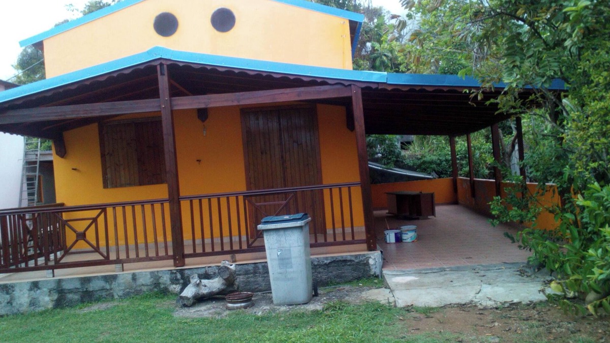 Circuit 1C1 House | Homerez - Spacious House in Petit Bourg, 90 m²