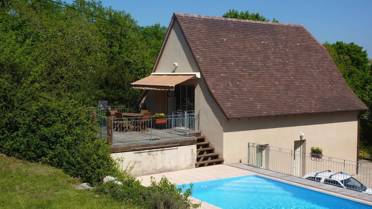 Loubressac House | Homerez - Spacious House in Loubressac with Private Pool