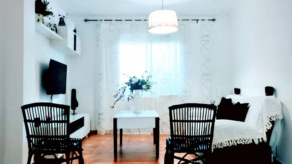 Almagro House | Homerez - Spacious house in Almagro with garden and 3 bedrooms