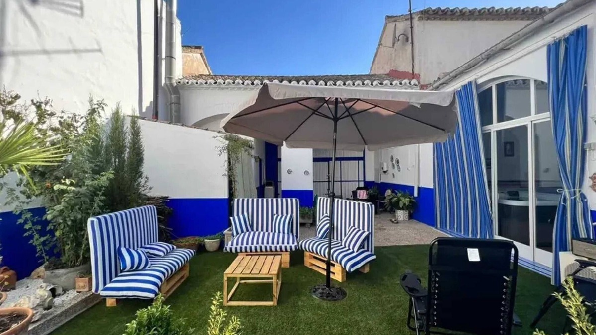 Camunas House | Homerez - Spacious House with Private Pool in Camuñas