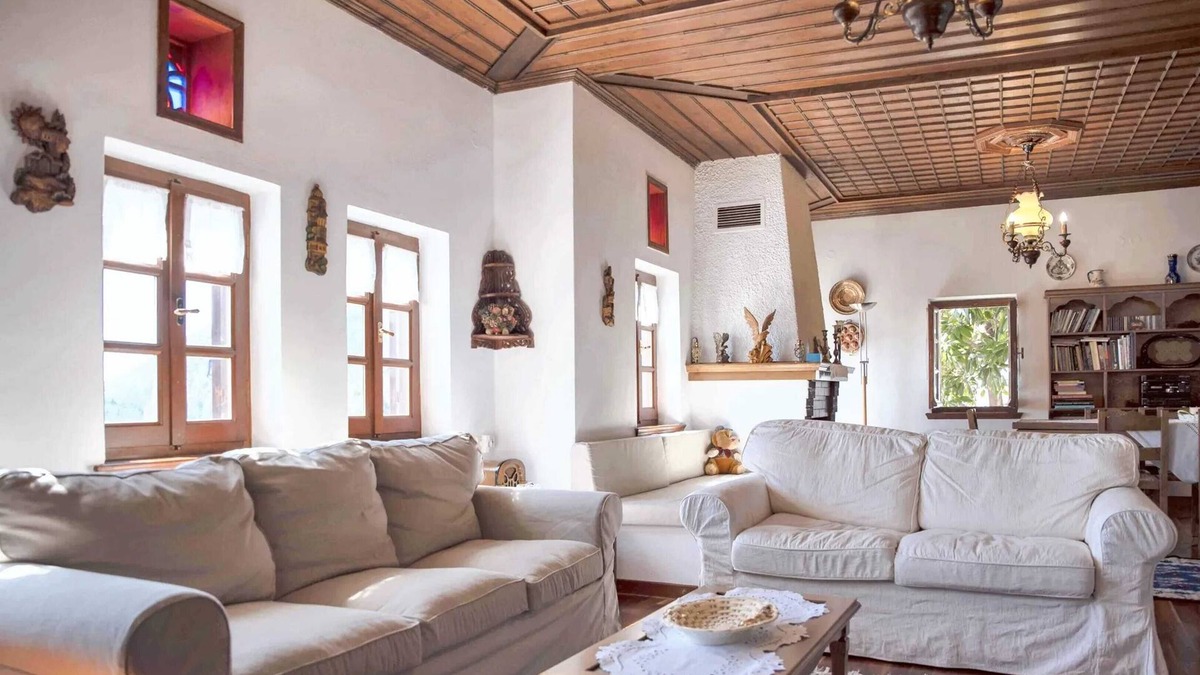 Makrynitsa House | Homerez - Spacious house with sea view in Volos
